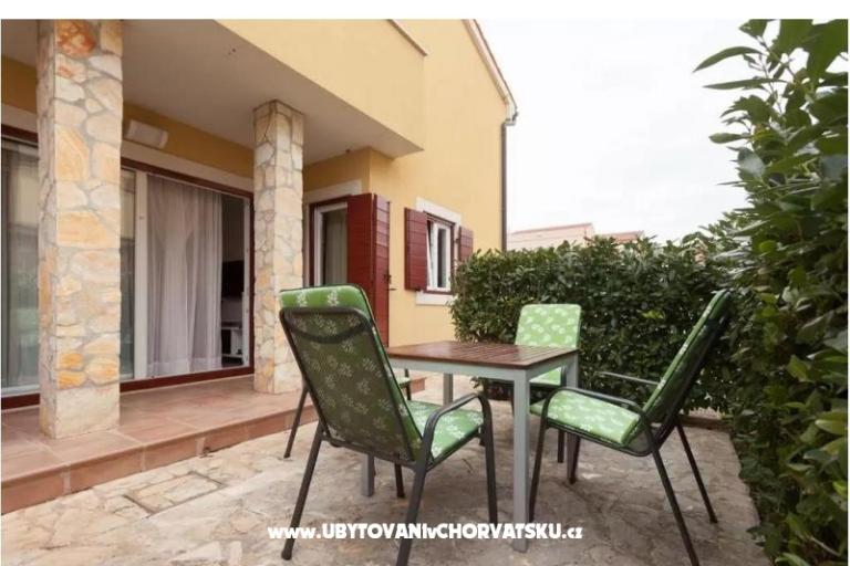 Apartman Oliva D1 medencével – fotó 5