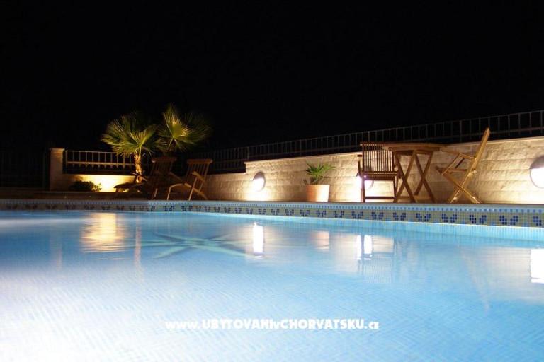 Apartmanok Flora – fotó 2