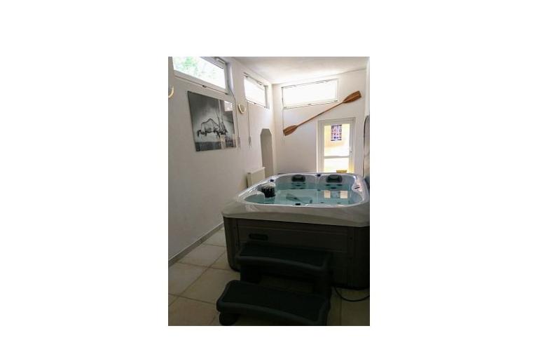 Villa Luka - jacuzzi, pool, sauna – fotó 18