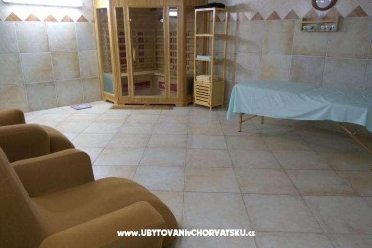 Villa Luka - jacuzzi, pool, sauna – fotó 7
