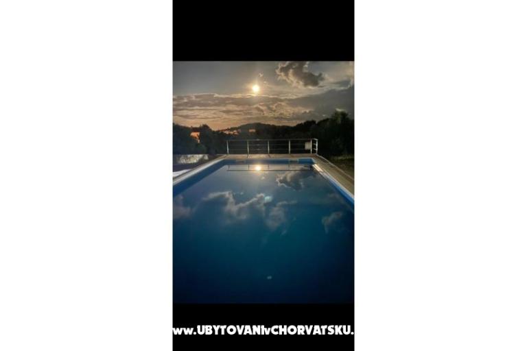 Apartmanok AS sa bazenom – fotó 6