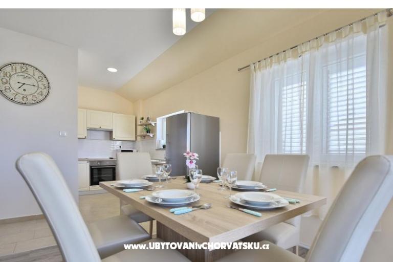 Apartmanok Mica – fotó 12