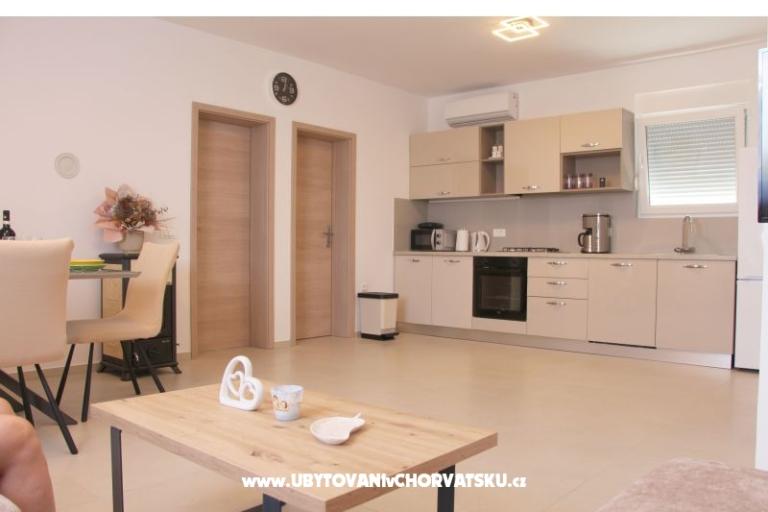 Holiday Home POMALO – fotó 3