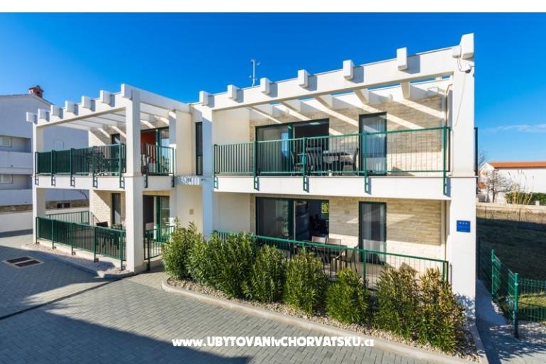 Queen Beach Resort Apartmanok – fotó 5