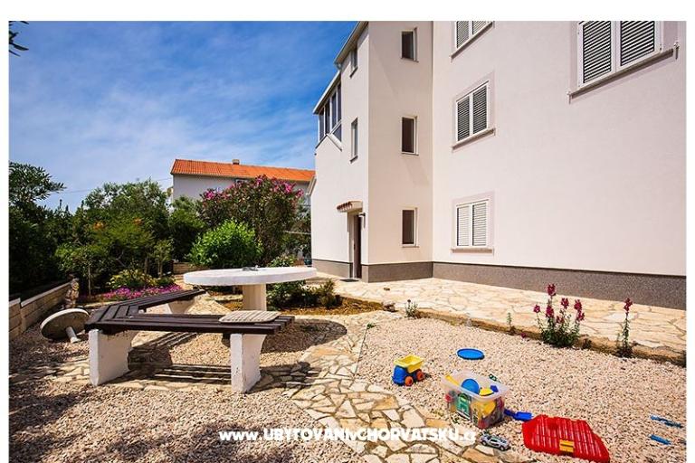 Apartmanok Lucija – fotó 2