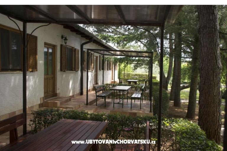 Sanja Apartmanok Novigrad – fotó 10