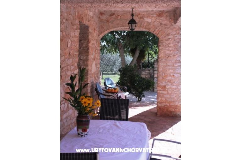 Sanja Apartmanok Novigrad – fotó 12