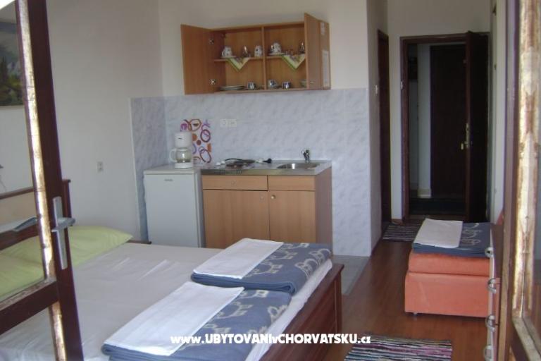 Studio Apartmanok Klenovica – fotó 16