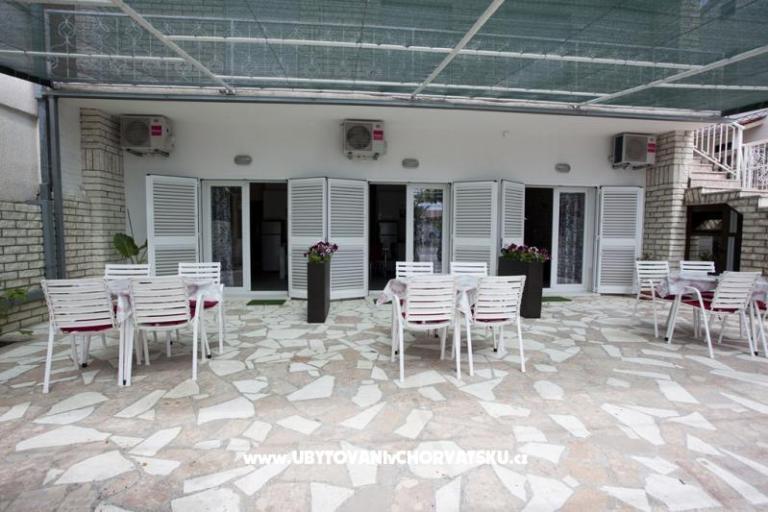 Apartmanok Ćurić – fotó 2