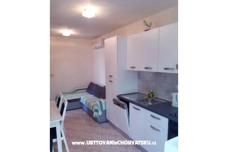 Apartmanok Karolina – fotó 2