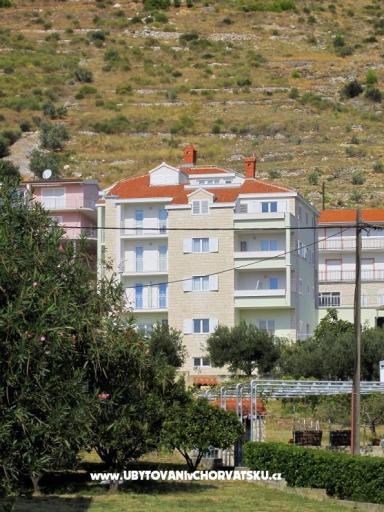 Apartmanok Camić – fotó 2