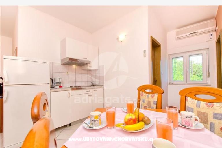 Apartmanok LIKI – fotó 4