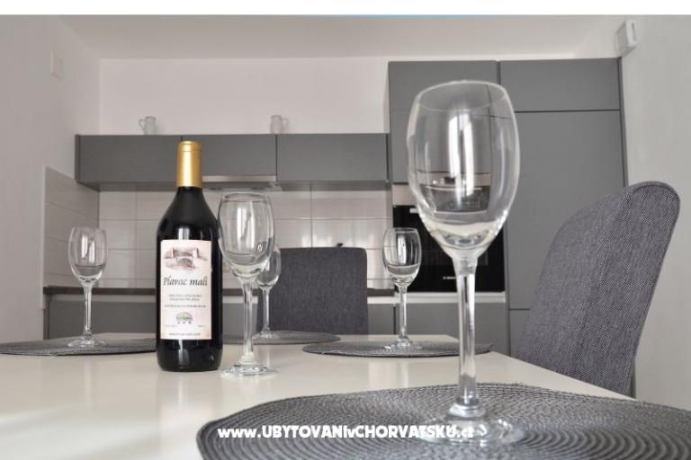 Apartmanok Mosor – fotó 9