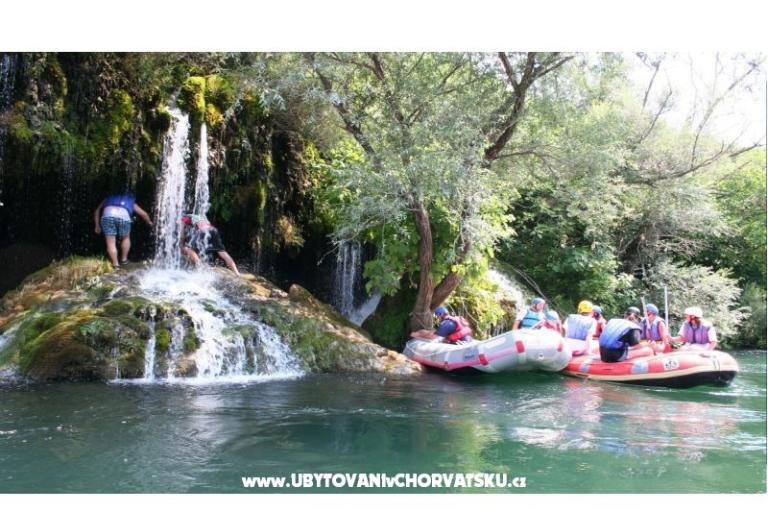 Family Szobák & Apartmanok Omis – fotó 16