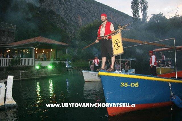 Szobák & Restaurant Radmanove mlinic – fotó 8