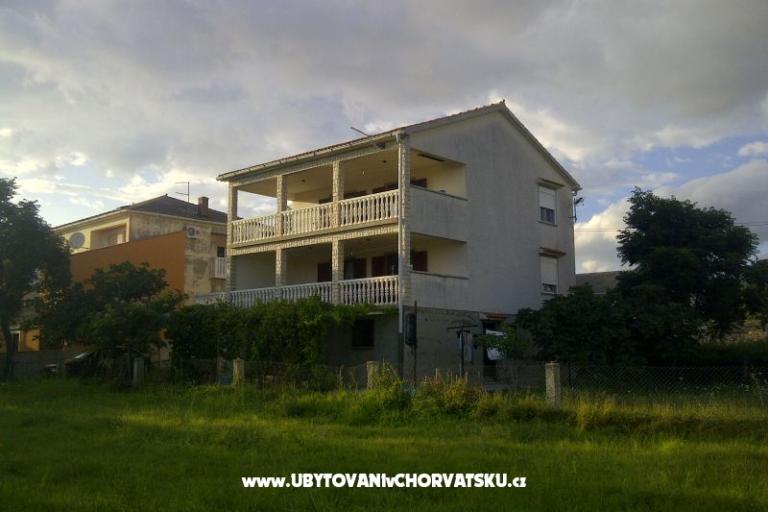 Apartmanok Ćurić Povljana – fotó 2