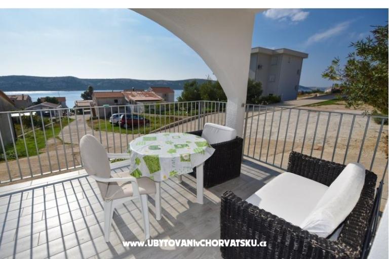 VAL Apartmanok St. Novalja – fotó 6