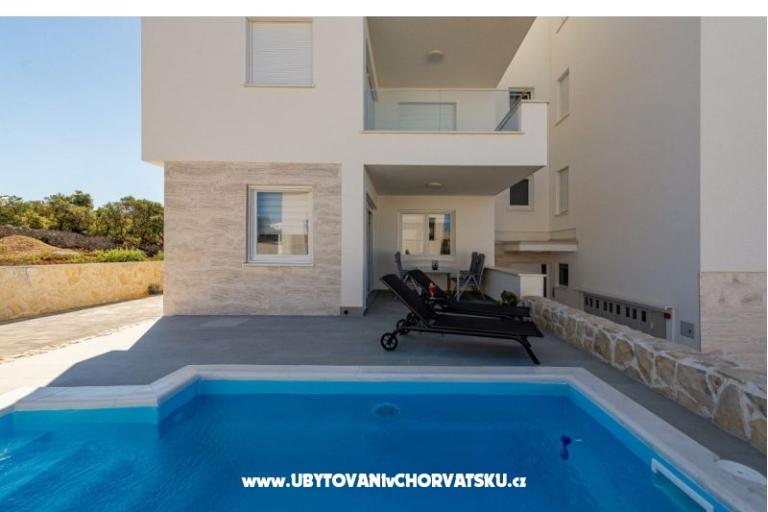Dolphin view + pool by the beach – fotó 3