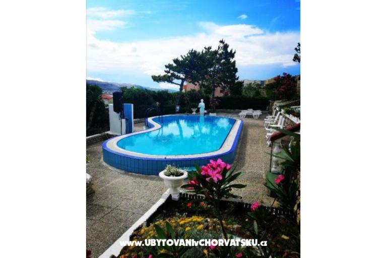 Family Apartmanok K&M – fotó 17