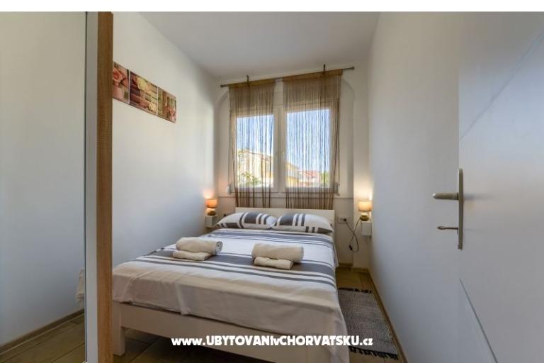 Apartman medencével and jacuzzi – fotó 14