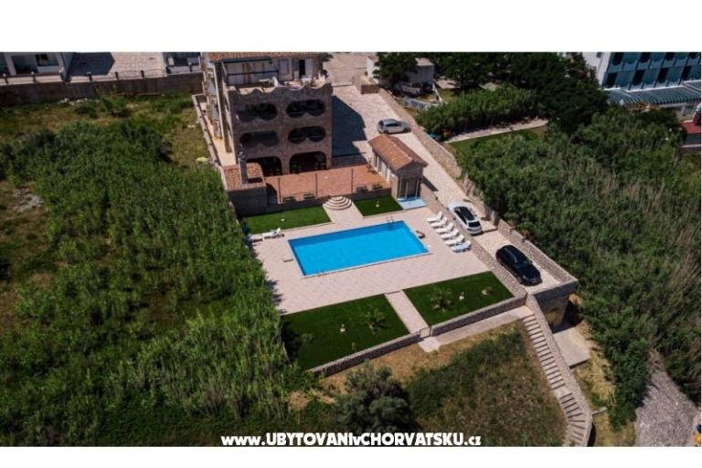 Pool apartments Pag – fotó 2