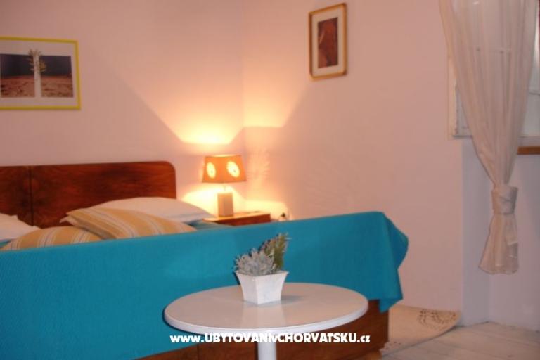 Renovated old house near sea in Pag – fotó 6