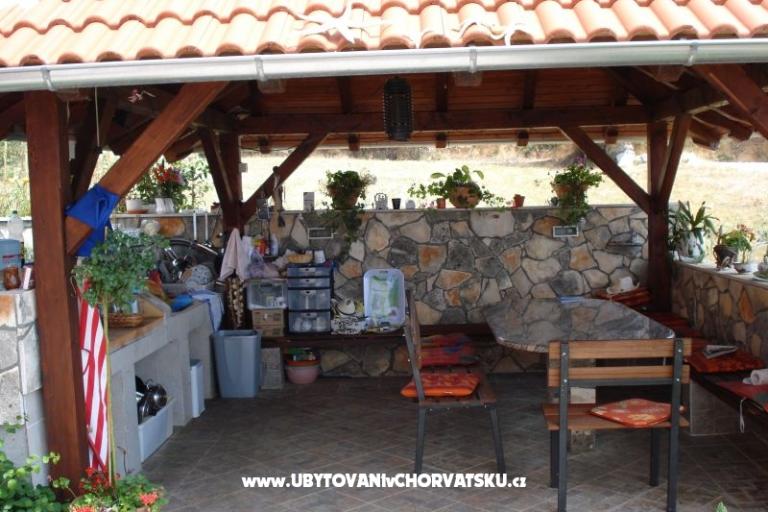 Apartmanok Ivan i Zeljka Pakostane – fotó 18