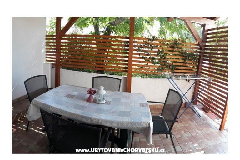 Apartmanok Tina Pakoštane – fotó 11