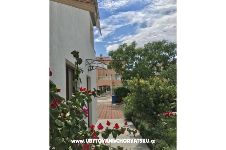 Apartmanok Tina Pakoštane – fotó 7