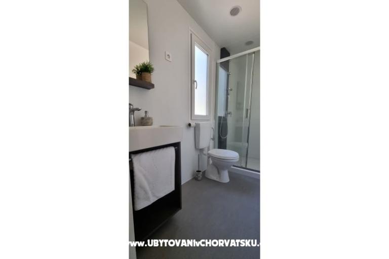 Mobile home Sunny day – fotó 16