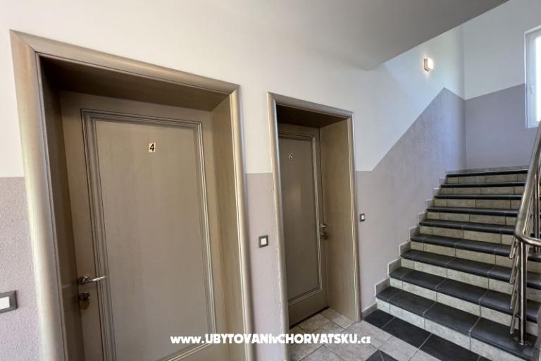 Apartmanok medencével Villa Julia 3  – fotó 17