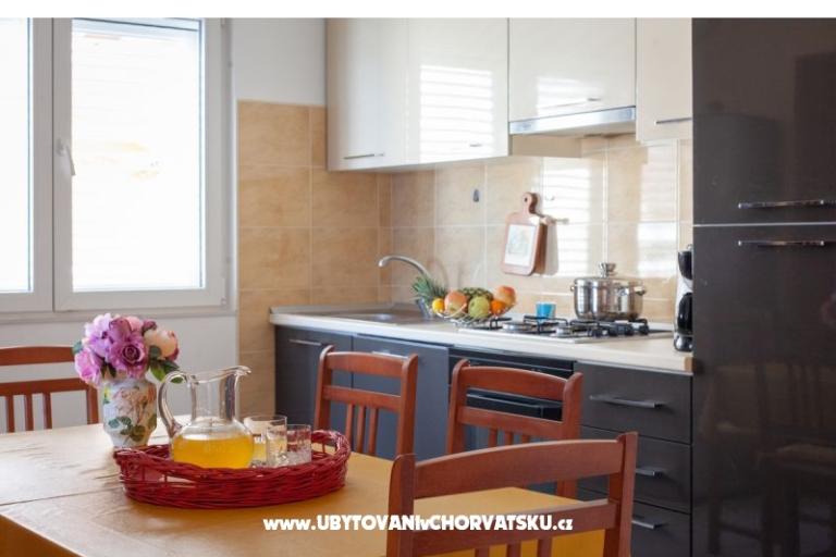Apartmanok MARINA - Villa NEDIKA – fotó 2