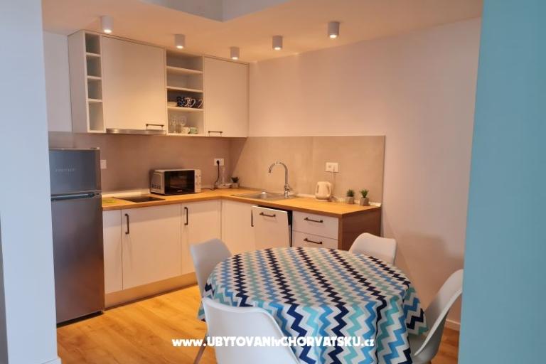 Beachfront Apartmanok Sinajko – fotó 11