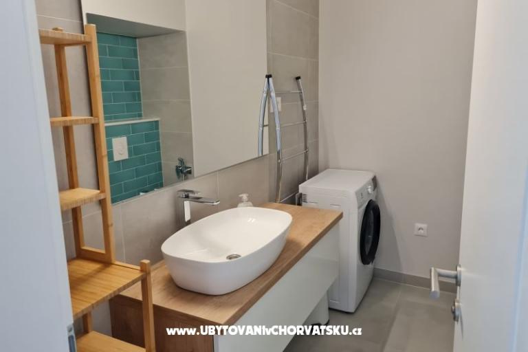 Beachfront Apartmanok Sinajko – fotó 9