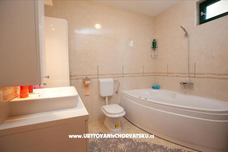 Villa Marija Apartmanok – fotó 8