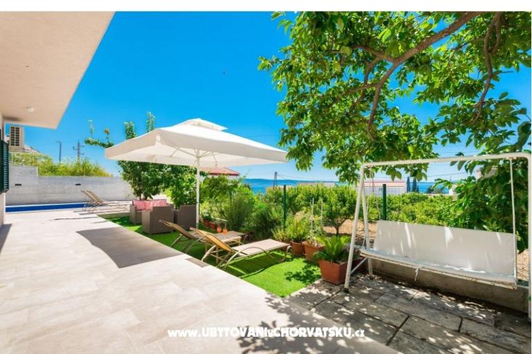 Apartmanok s bazenom Cvita/Podstrana – fotó 11