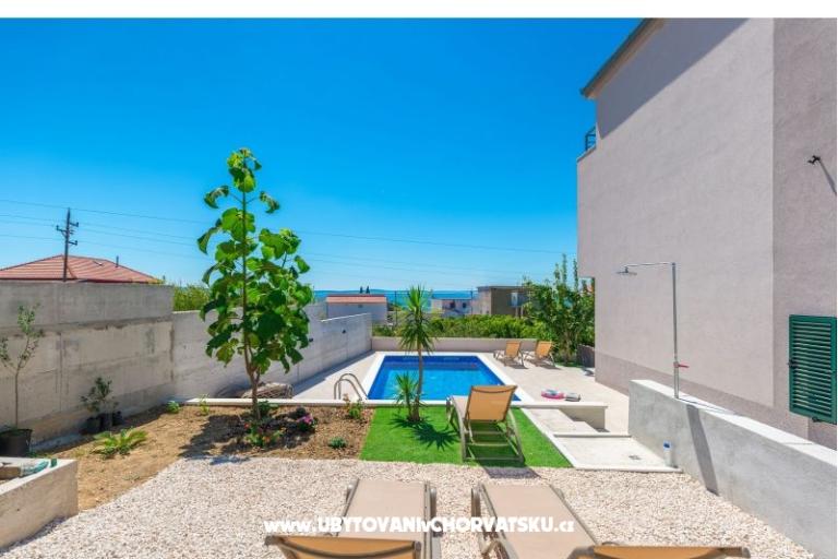 Apartmanok s bazenom Cvita/Podstrana – fotó 12
