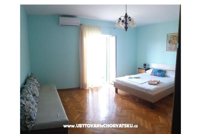 Apartmanok s bazenom Cvita/Podstrana – fotó 8