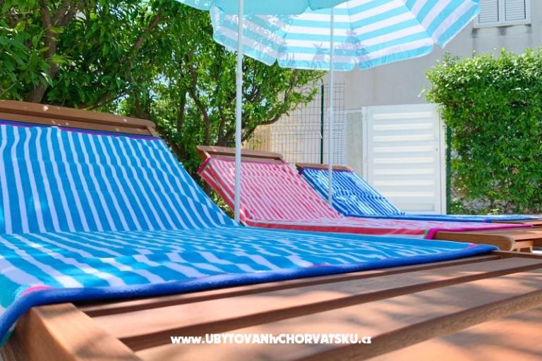 Apartmanok Lemon Garden medencével – fotó 10
