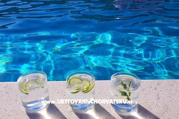Apartmanok Lemon Garden medencével – fotó 7