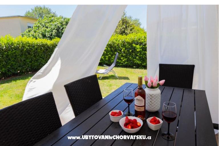 Apartman lux with garden – fotó 2