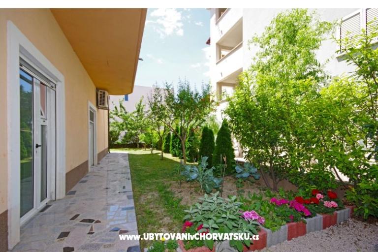 Apartmanok Orange Ház – fotó 10