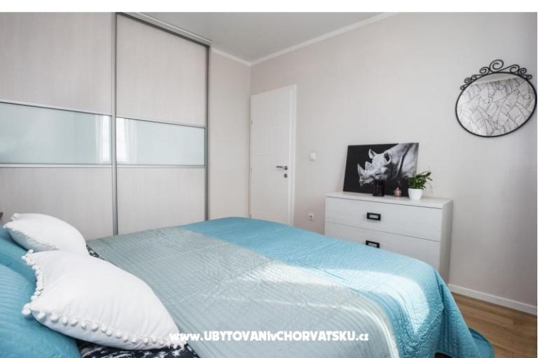 Bubbles Luxury Penthouse with jacuz – fotó 2