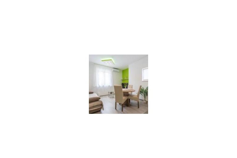 SKY Apartmanok – fotó 9