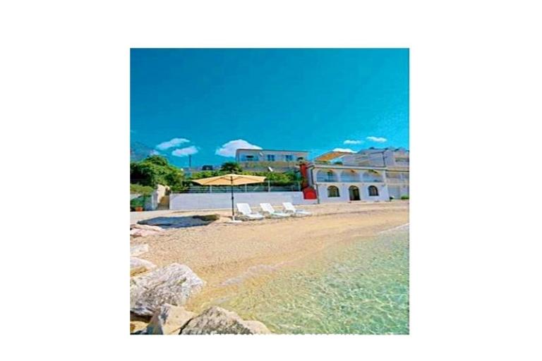 The Beach – fotó 18