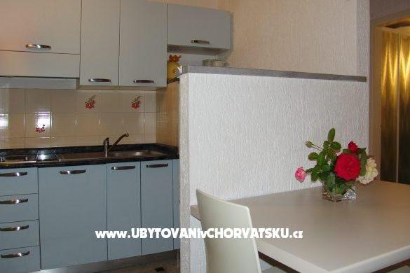 Apartmanok Tina – fotó 3