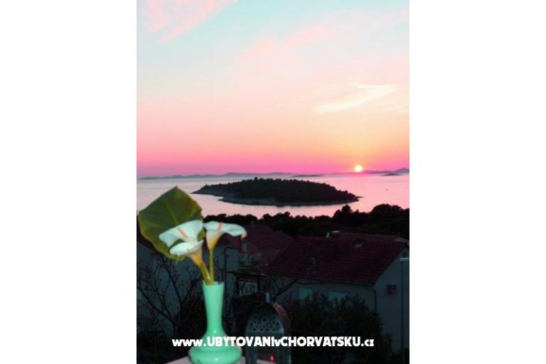 Apartmanok TONĆI I IRIS*** – fotó 2