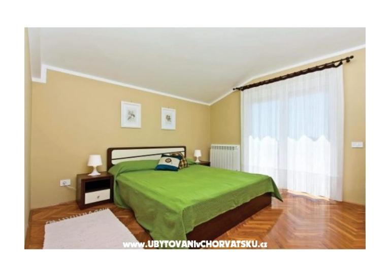 Family house medencével – fotó 10
