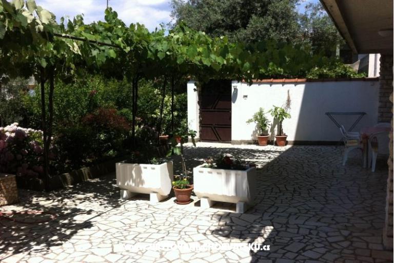 Apartmanok Tea – fotó 9