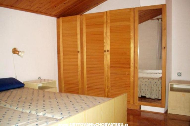 Icarus Apartmanok – fotó 6